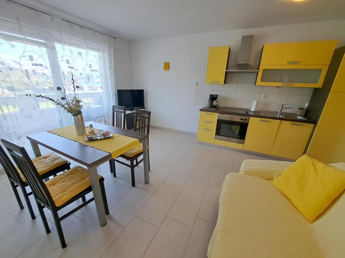 Apartments Fran I Baska  Exterior photo